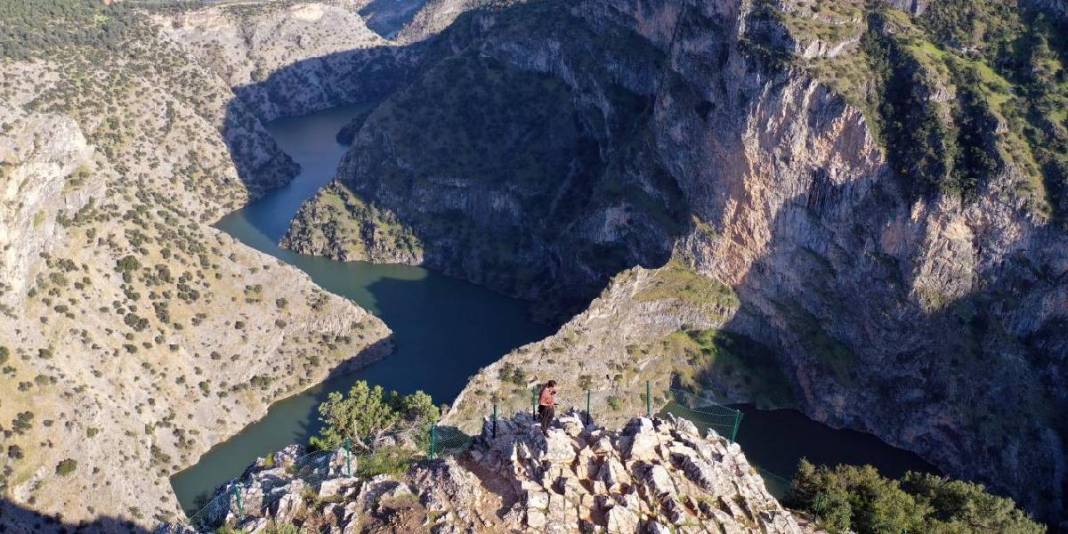 Tarih ve doğa burada buluşuyor! Yıllar süren aşındırmanın  armağanı 5